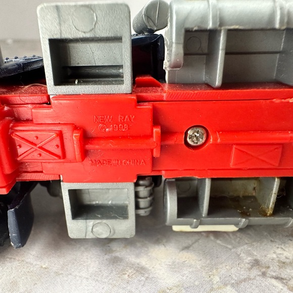 7” New Ray construction excavator truck AW-6000 - Picture 13 of 14